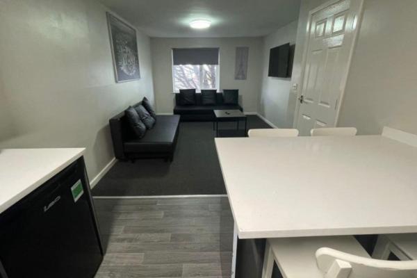 Ryan I Air I Bnb - 102 Mill Street - Free Parking Liverpool Quarto foto