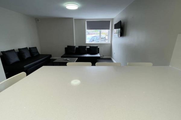 Ryan I Air I Bnb - 102 Mill Street - Free Parking Liverpool Quarto foto